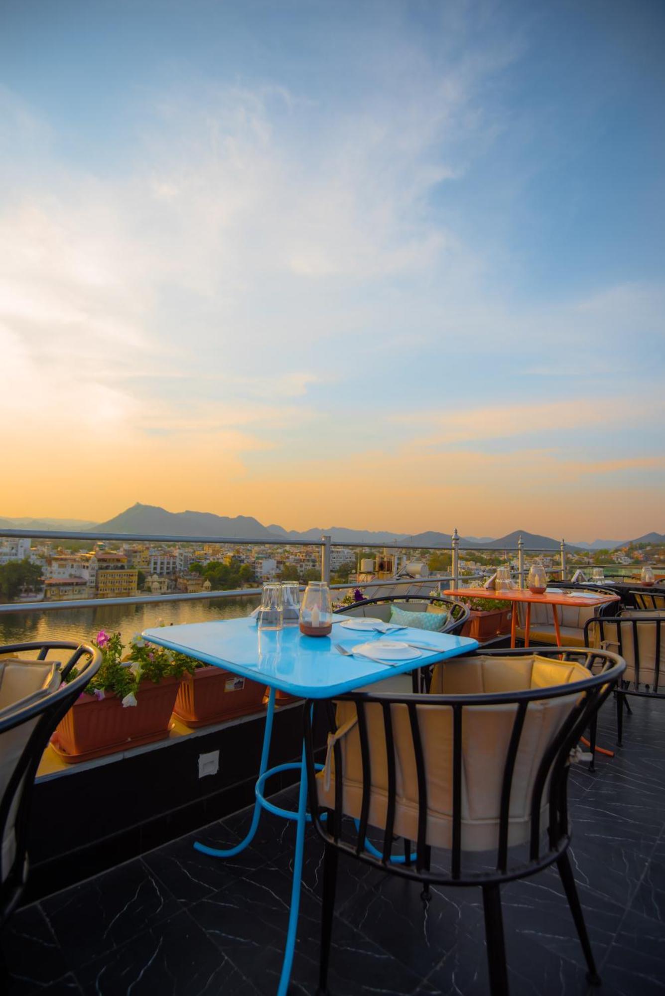 Hotel Pratap Bhawan 3*